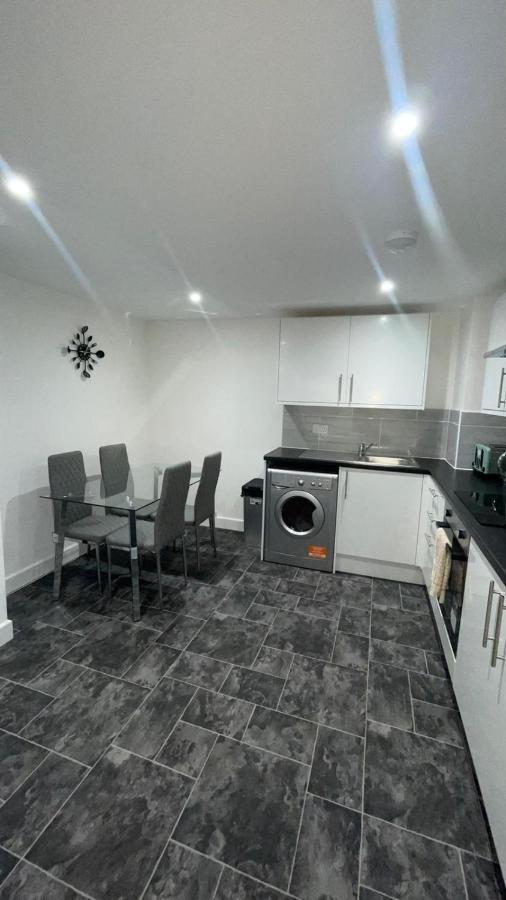 2 Bed Room Luxury Apartment In Old Kent Road Лондон Екстер'єр фото