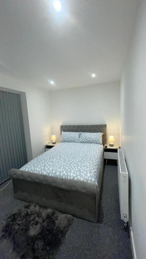 2 Bed Room Luxury Apartment In Old Kent Road Лондон Екстер'єр фото