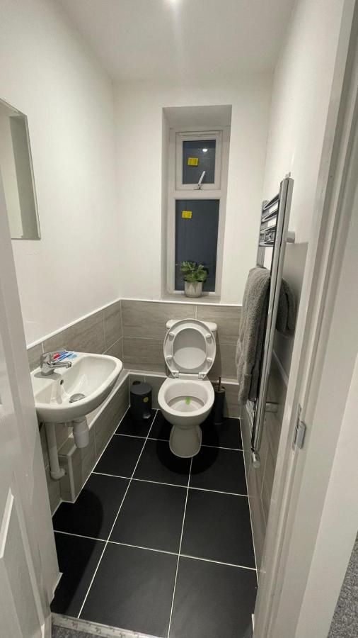 2 Bed Room Luxury Apartment In Old Kent Road Лондон Екстер'єр фото